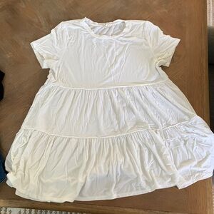 Tiered, flowy maternity shirts